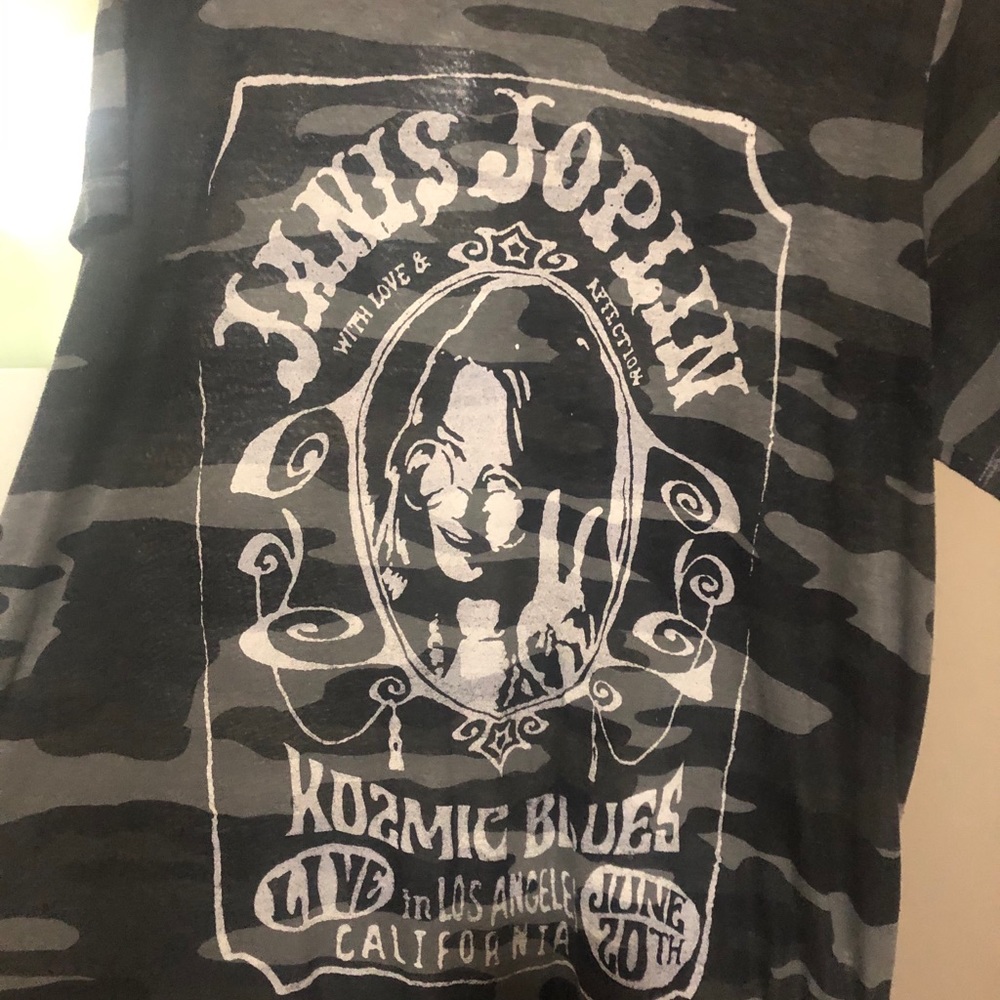 Lucky Brand T-shirt